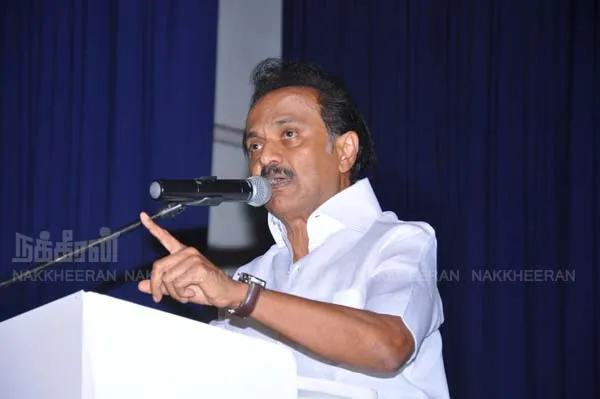 Vairamuthu